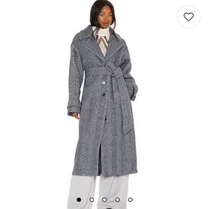 House of Harlow 1960 black and white coat. Size small